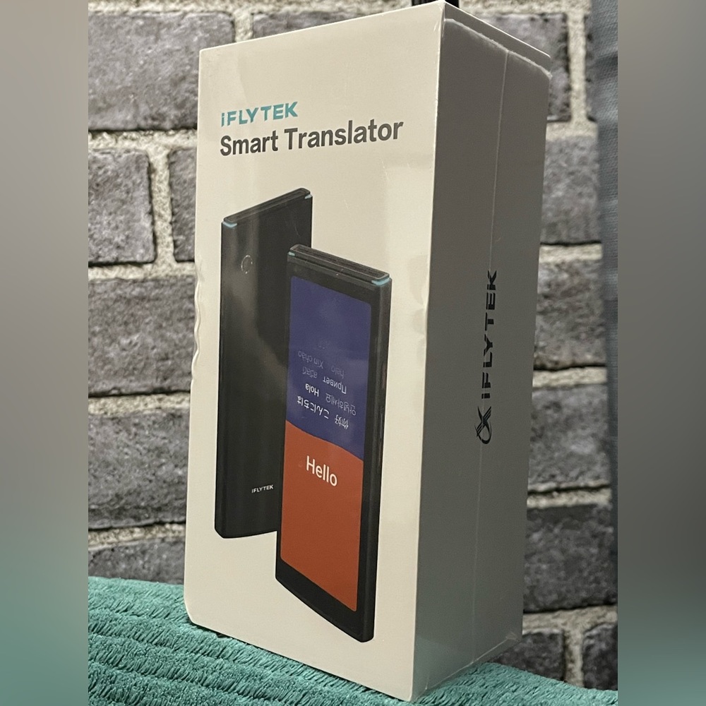 IFLYTEK SMART TRANSLATOR
